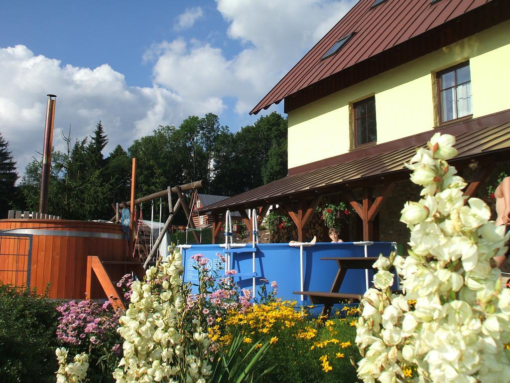 Apartments Vecernik Rokytnice Рокитнице над Ийзероу Екстериор снимка